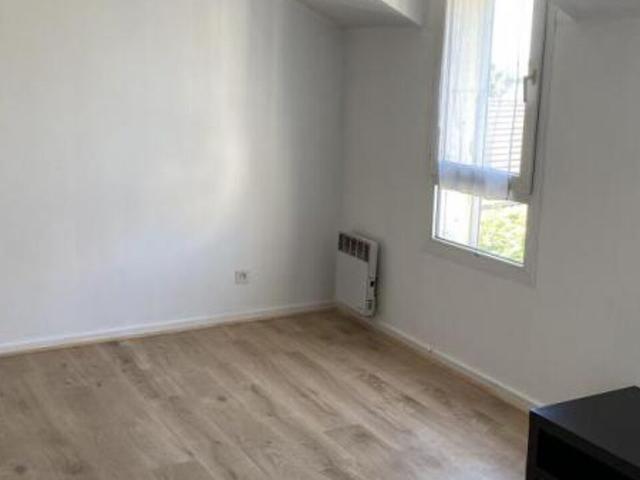 Location appartement 1 pièce 27 m² Livry Gargan 93190