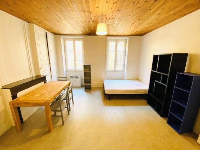 Location appartement 1 pièce 27.27 m² à Mâcon 71000 4 310 €