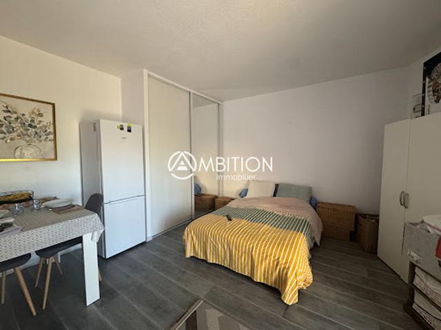 Location Appartement 1 pièce 27.2 m2 Saint raphael