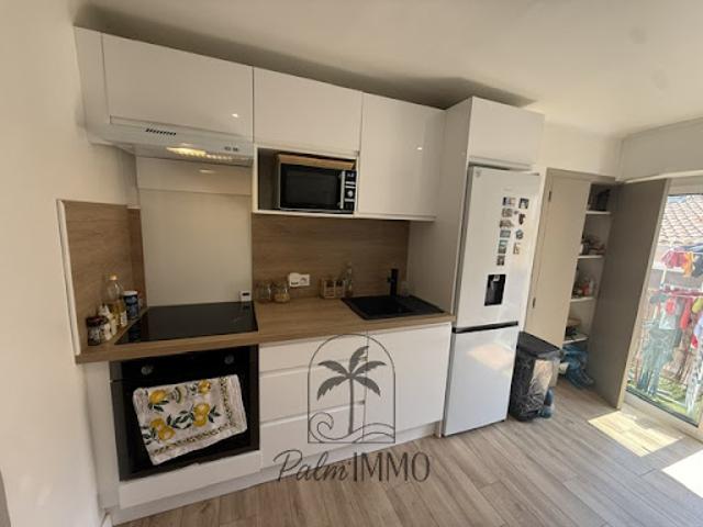 Location Appartement 1 pièce 27.42 m2 Bandol