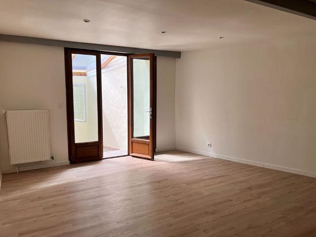 Location appartement 1 pièce, 27.43m², Limay