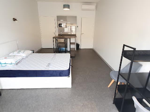 Location Appartement 1 pièce 27.54 m2 Rignac