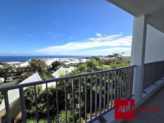 Location Appartement 1 pièce 27.5 m2 Saint paul