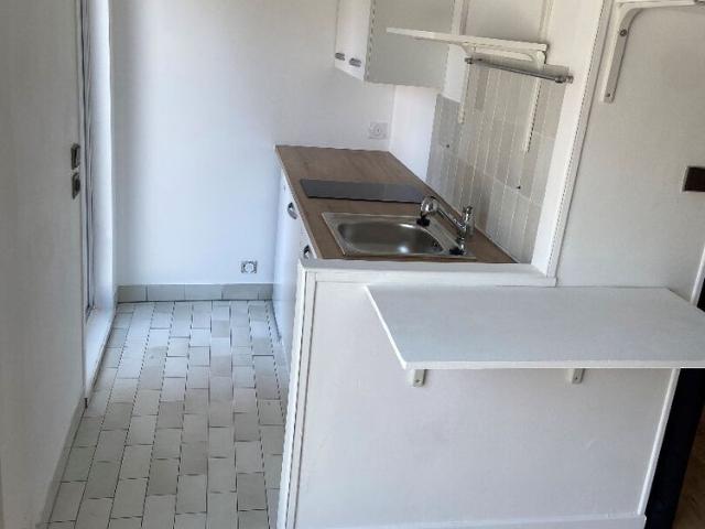 Location appartement 1 pièce, 27.67m², La Rochelle