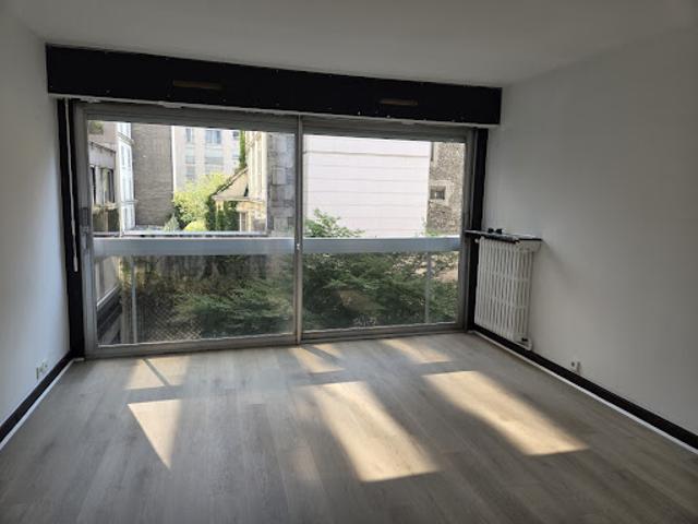 Location Appartement 1 pièce 27.79 m2 Paris 17ème