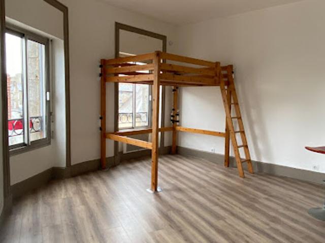 Location Appartement 1 pièce 27.8 m2 Saint Brieuc