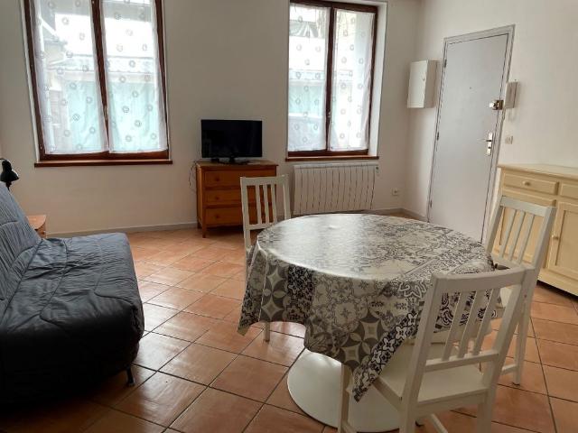 Location Appartement 1 pièce 27m²