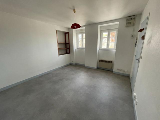 Location Appartement 1 pièce 27m²