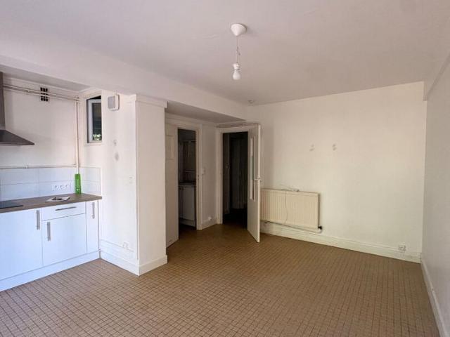 Location Appartement 1 pièce 27m²