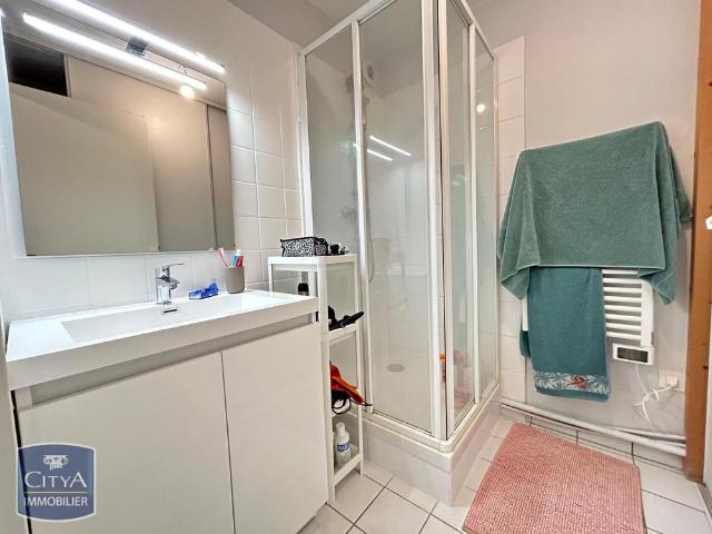 Location Appartement 1 pièce 27m² TOURS 37000
