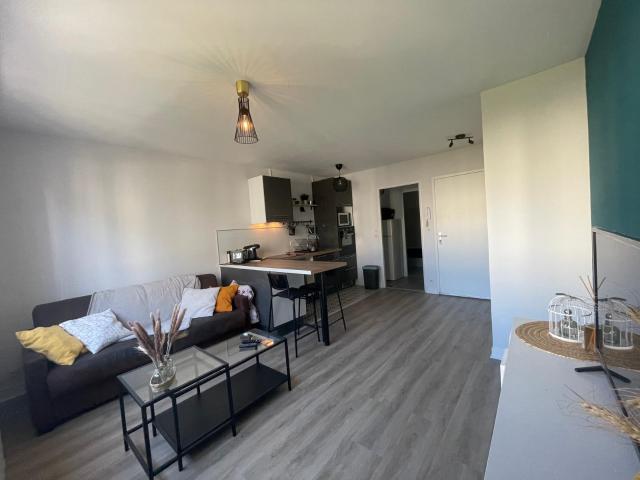 Location Appartement 1 pièce 27m² TOURS 37000