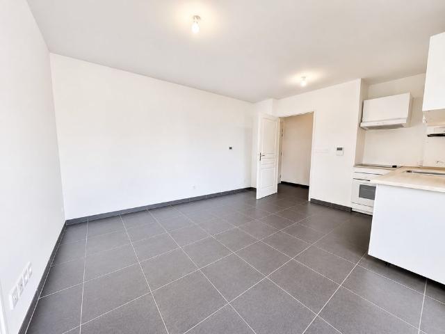 Location Appartement 1 pièce 27m² TOURS 37000