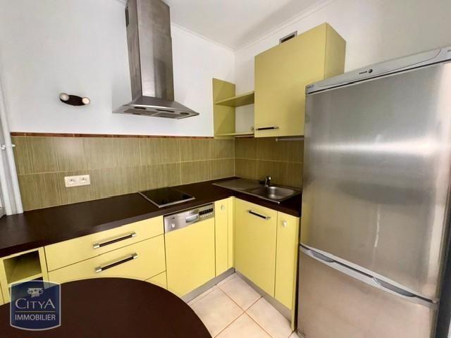 Location Appartement 1 pièce 27m² TOURS 37000