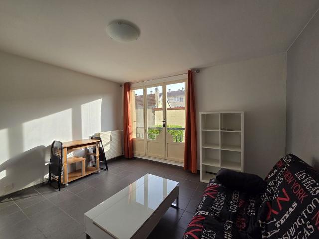 Location Appartement 1 pièce 27m² TROYES 10000