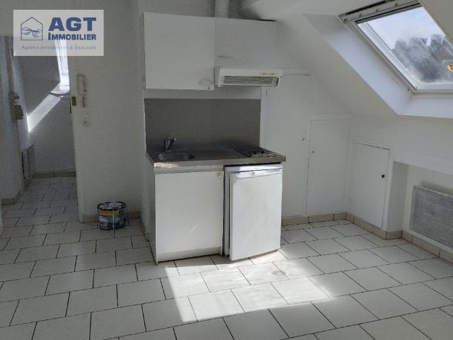 Location Appartement 1 pièce 27m² BEAUVAIS 60000