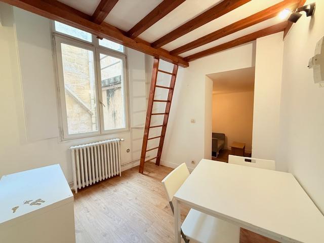 Location Appartement 1 pièce 27m² BORDEAUX 33000