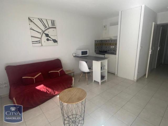 Location Appartement 1 pièce 27m² CHAMPCEVINEL 24750