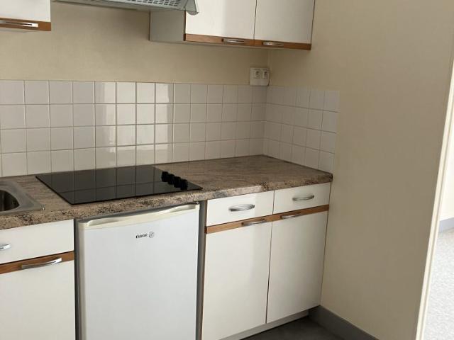 Location Appartement 1 pièce 27m² COUTANCES 50200