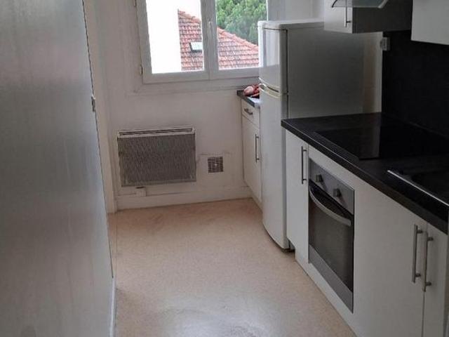 Location Appartement 1 pièce 27m² CLERMONT FERRAND 63000