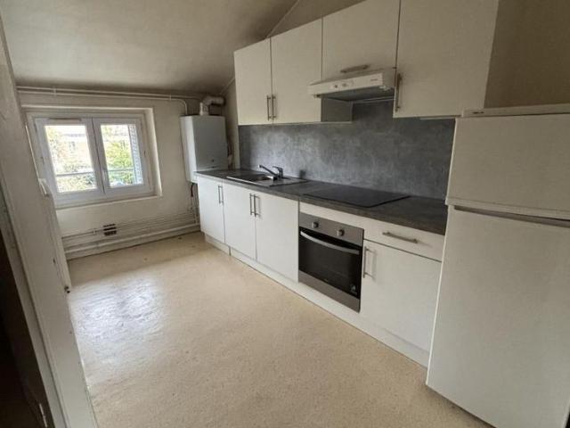 Location Appartement 1 pièce 27m² CLERMONT FERRAND 63000