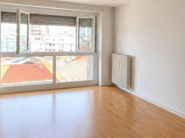 Location Appartement 1 pièce 27m² CLERMONT FERRAND 63000