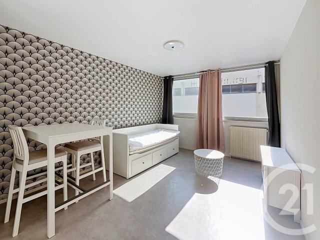 Location Appartement 1 pièce 27m² CLERMONT FERRAND 63000