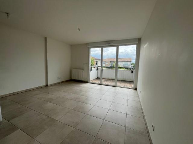 Location Appartement 1 pièce 27m² FROUZINS 31270