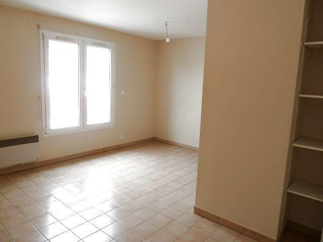 Location Appartement 1 pièce 27m² LA ROCHE SUR YON 85000