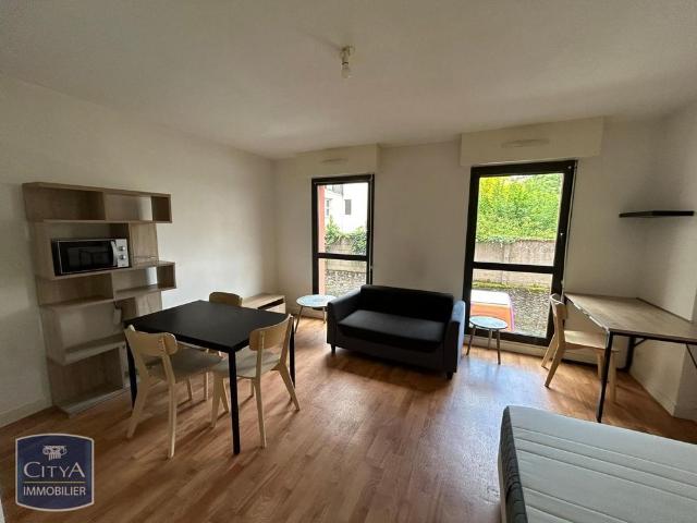 Location Appartement 1 pièce 27m² LAVAL 53000
