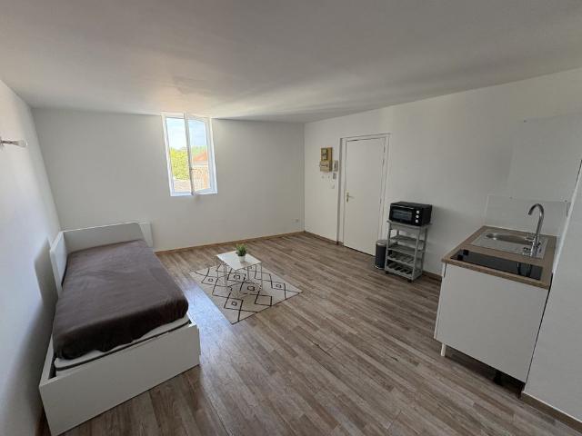 Location Appartement 1 pièce 27m² LILLE 59000