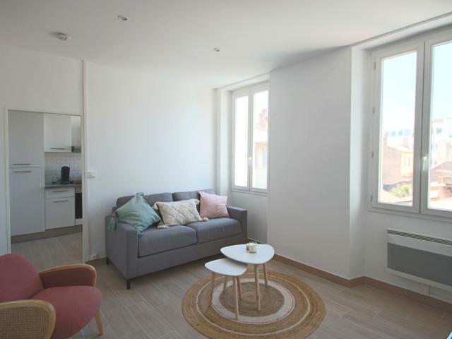 Location Appartement 1 pièce 27m² MARSEILLE 5ème