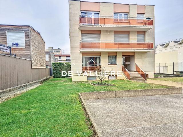 Location Appartement 1 pièce 27m² NANTERRE 92000