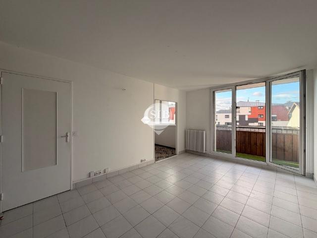 Location Appartement 1 pièce 27m² PANTIN 93500