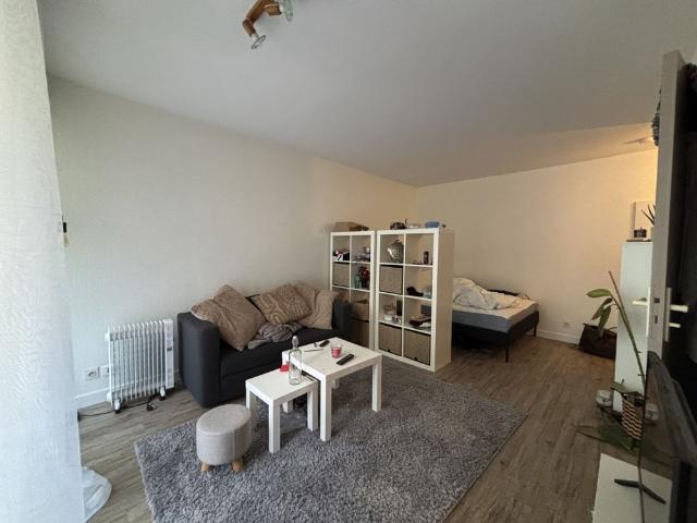 Location Appartement 1 pièce 27m² POITIERS 86000