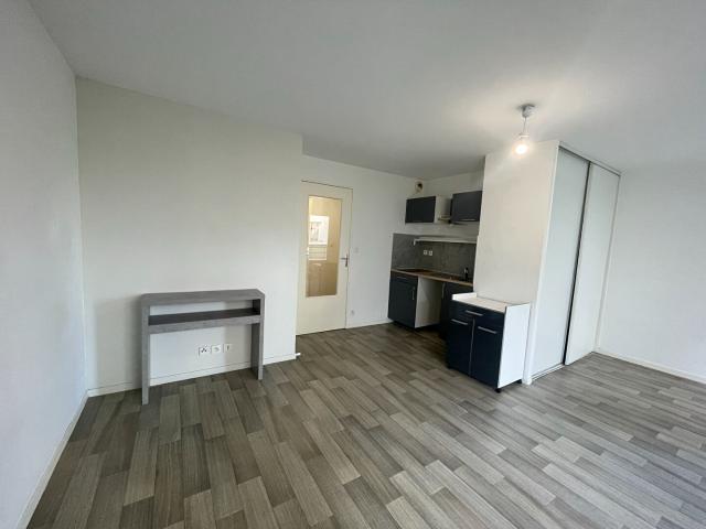 Location Appartement 1 pièce 27m² RENNES 35000