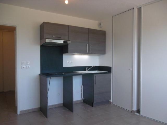 Location Appartement 1 pièce 27m² ROANNE 42300