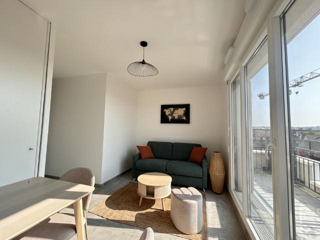 Location Appartement 1 pièce 27m² ST MAUR DES FOSSES 94210