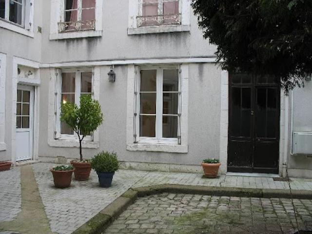 Location Appartement 1 pièce 28 m2 Orleans