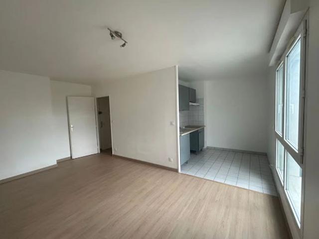 Location Appartement 1 pièce 28 m2 Osny