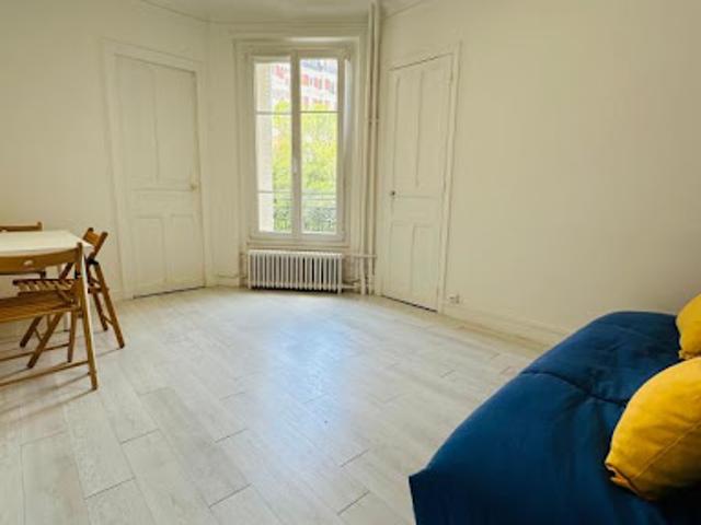 Location Appartement 1 pièce 28 m2 Courbevoie