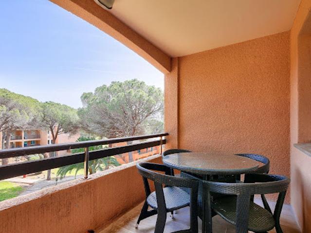 Location Appartement 1 pièce 28 m2 Saint raphael