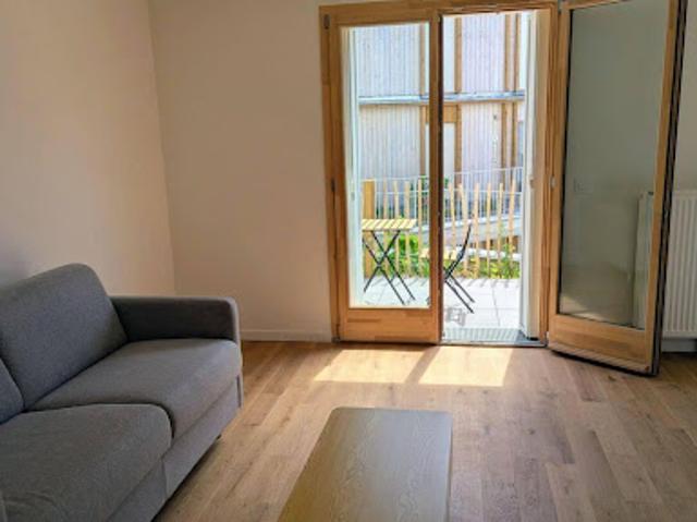 Location Appartement 1 pièce 28 m2 Viroflay