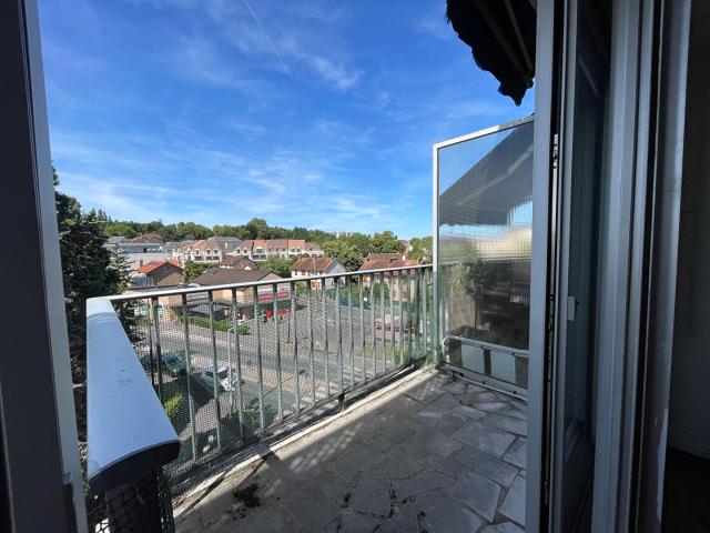 Location appartement 1 pièce, 28.12m², Viry Châtillon