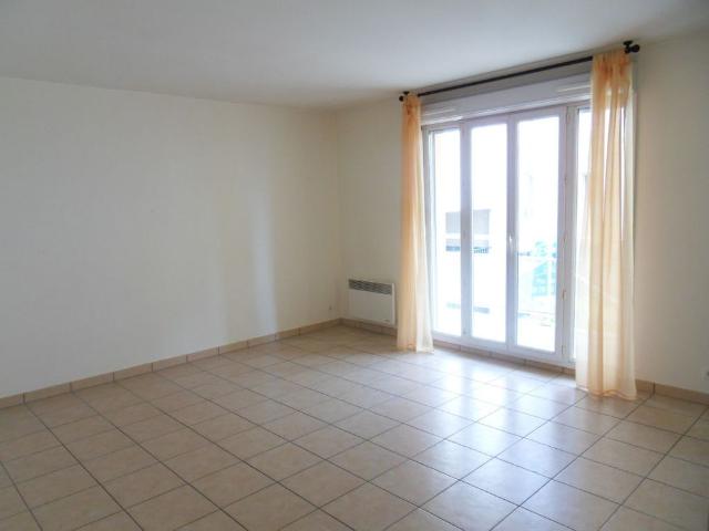 Location appartement 1 pièce, 28.29m², Pontoise