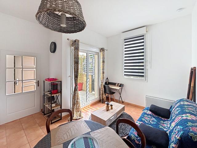 Location appartement 1 pièce, 28.20m², Massy
