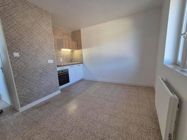 Location appartement 1 pièce 28.2 m² à Varennes lès Mâcon 71000 490 €