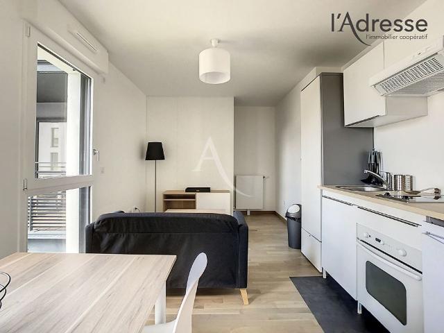 Location appartement 1 pièce, 28.30m², Courbevoie