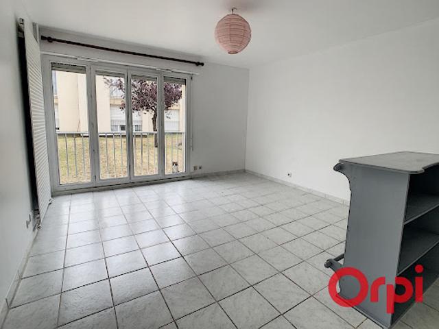 Location Appartement 1 pièce 28.3 m2 Chatenay malabry