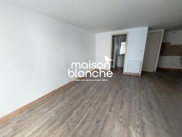 Location Appartement 1 pièce 28.43 m2 Niort