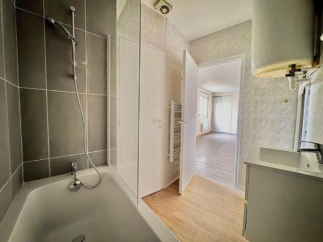 Location appartement 1 pièce, 28.55m², Reims